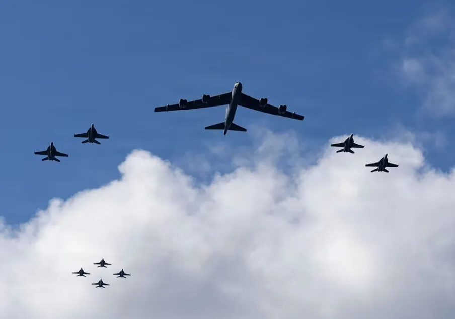 Estados Unidos anunció maniobras aéreas en Medio Oriente en plena escalada con Irán y el despliegue de activos en la región - AlbertoNews
