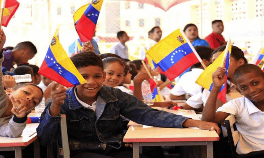 Estudiantes reinician actividades en todo el país este lunes 12 de enero – Diario El Luchador