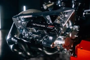 F1: Honda presenta el nuevo motor de Fernando Alonso en Aston Martin: «Queremos ser el número uno» | elmundo.es