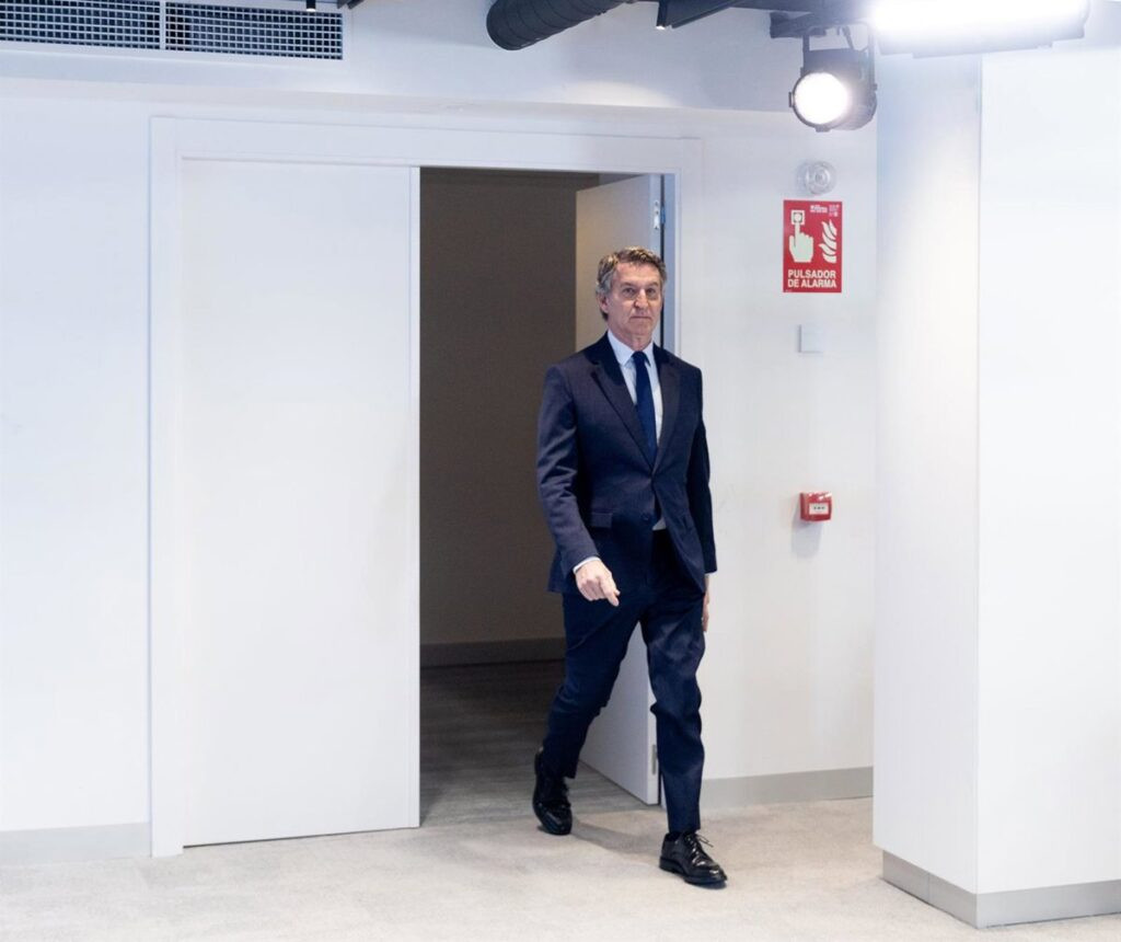Feijóo declara 5 horas ante la jueza de la dana y mantiene que estuvo informado en tiempo real tras contactar con Mazón