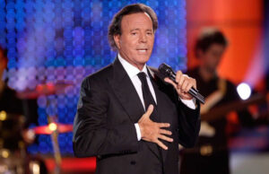 Fiscalía española investiga denuncia contra Julio Iglesias por acoso y agresión sexual