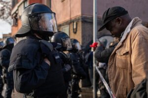 Fiscalía investiga a Albiol por el desalojo del instituto B9 de Badalona (Barcelona) | europapress.es