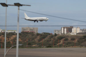 Francia pide a sus compañías aéreas que no entren en el espacio aéreo de Venezuela – AlbertoNews