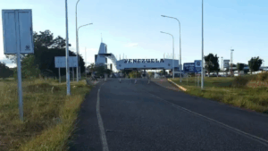 Frontera con Brasil cerrada y calles desiertas tras bombardeo de EE.UU.