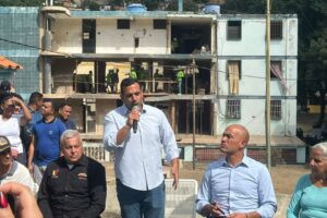 Gobernador de La Guaira y ministro Rodríguez confirman «más de 80» muertos por el #3Ene