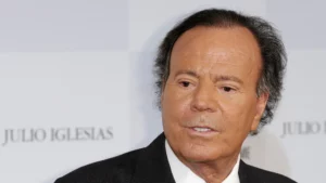 Gobierno español pide ir «hasta el final» en denuncia a Julio Iglesias por agresión sexual – AlbertoNews