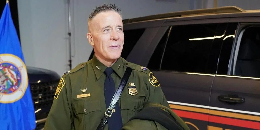 Gregory Bovino, la cara de la mano dura migratoria de Trump, se va de Mineápolis