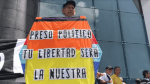 Grupo de presos políticos extranjeros fue excarcelado