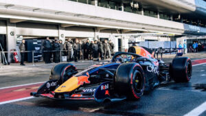 Hadjar acaba primero y Aston Martin no llega hasta el jueves