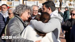 «Hay que decir más te quiero, la vida en cualquier momento se va»: una niña de 6 años que perdió a toda su familia y otras historias de las víctimas fatales del choque de trenes en España