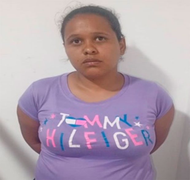 Hombre es buscado por maltratar a su hijastro de 10 años y la madre está detenida