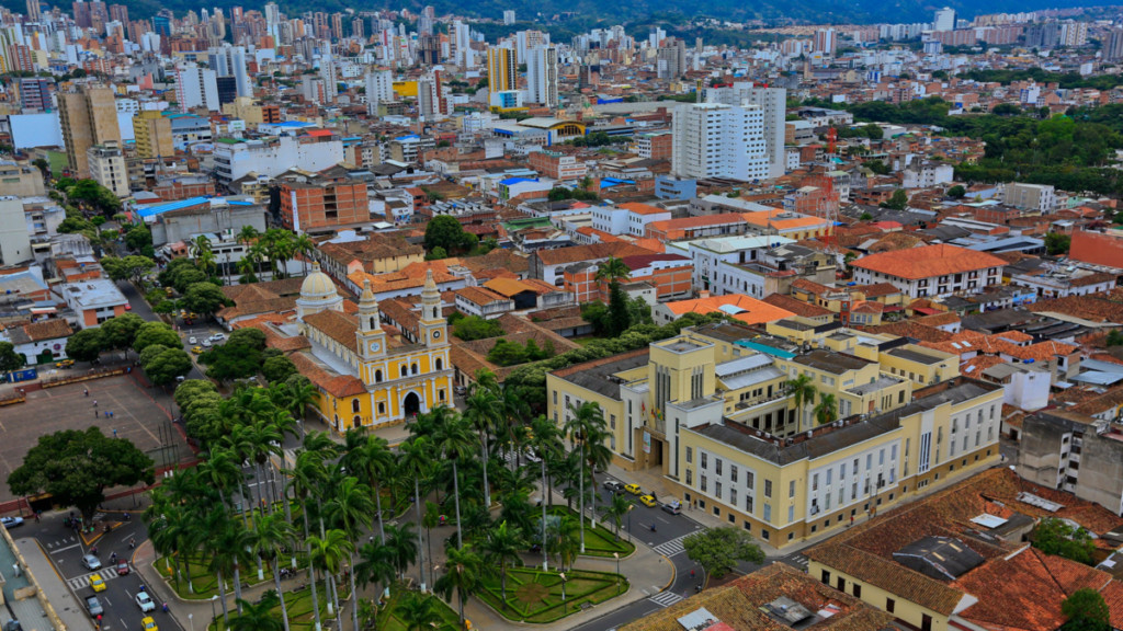 Hombre que atacó con un machete a sus padres murió tras ser linchado por sus vecinos en Bucaramanga: 'Lo amarraron y golpearon'
