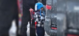 ICE detuvo a un niño de 5 años en Minnesota y lo envió a una instalación de Texas junto con su padre – AlbertoNews