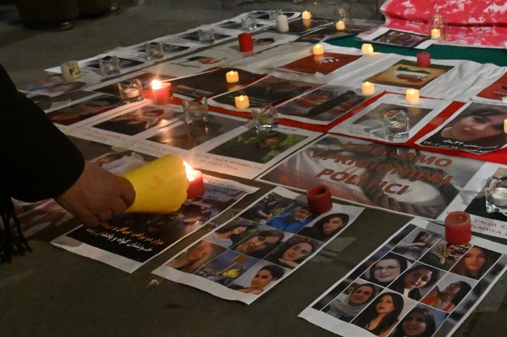 Irán confirma la muerte de más de 3.000 personas en las protestas pero las atribuye a "incidentes terroristas"