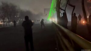 Irán promete juicios «rápidos» a manifestantes detenidos