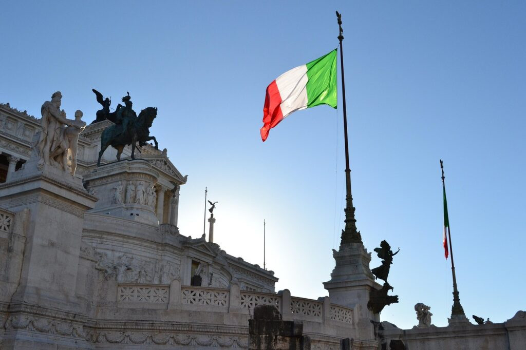 Italia nombrará embajador en Venezuela tras la liberación de los dos italianos presos - AlbertoNews