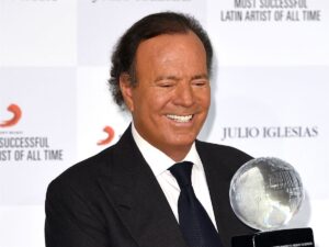 La Fiscalía archiva las diligencias contra Julio Iglesias por «la falta de competencia» de la Audiencia Nacional | europapress.es
