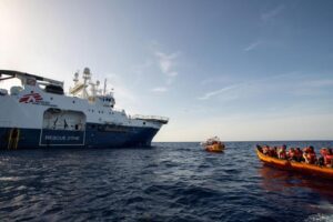 La Guardia Costera italiana admite haber perdido el rastro de unas 380 personas en el mar | elperiodico.com