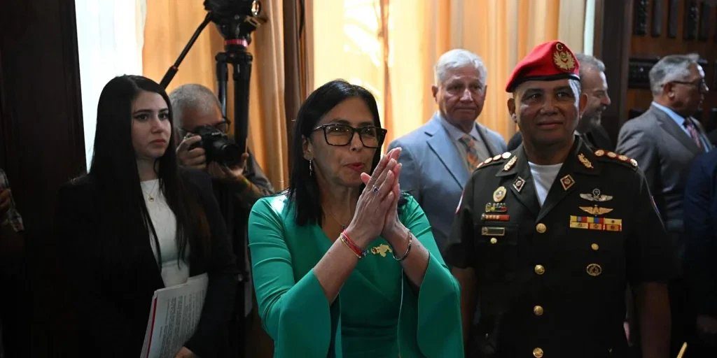 La Justicia de EE.UU. cerca al chavismo por crimen organizado justo en el relevo del poder en Caracas