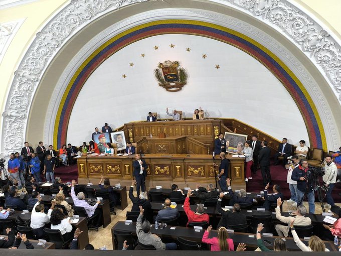 La amnistía general se puede conceder en "un dos por tres"
