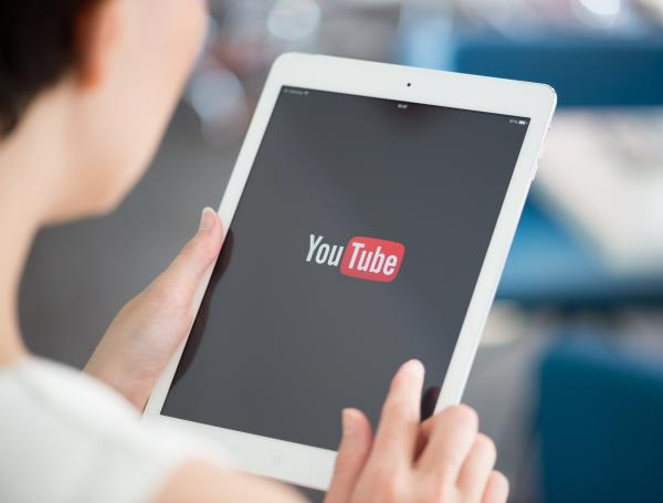 La “basura algorítmica” ya domina un tercio de la plataforma YouTube