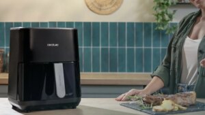 La freidora de aire compacta que cabe en cualquier cocina y te quita las ganas de volver a usar aceite