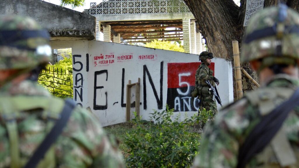 La guerrilla del ELN deja libres a dos colombianos secuestrados en frontera con Venezuela - AlbertoNews