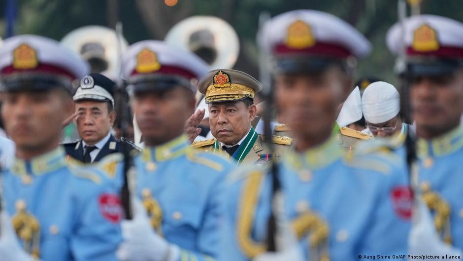 La junta militar birmana indulta a más de 6.000 presos – DW – 04/01/2026