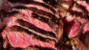 La sal en la carne, ¿antes, durante o después? Esto opinan las expertas parrilleras