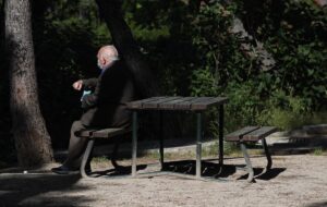 La soledad no deseada, ‘pandemia’ del siglo XXI en España: ¿cómo actuar? | europapress.es