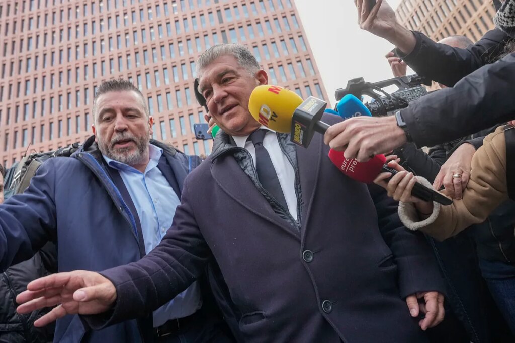Laporta convoca elecciones en el Barcelona para el 15 de marzo