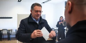 Las encuestas en Portugal apuntan a una segunda vuelta entre el candidato socialista y el de extrema derecha