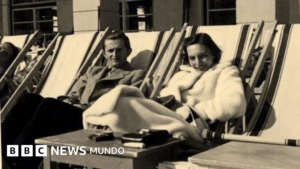 Lea Ypi: por qué decidí investigar la vida de mi abuela cuando una inquietante foto de ella se volvió viral