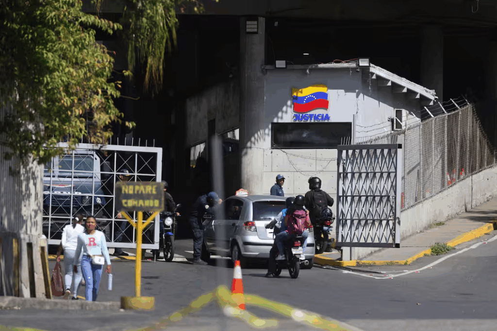 Liberados estadounidenses que estaban detenidos arbitrariamente en Venezuela