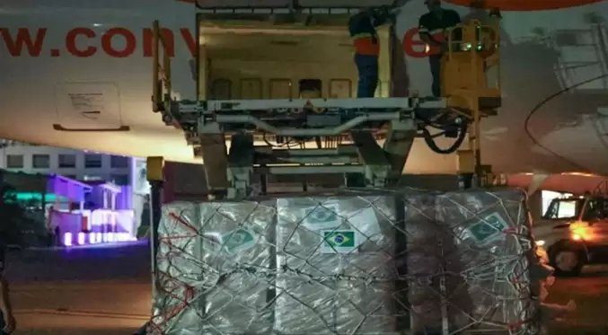 Llegan al país 30 toneladas de insumos para pacientes renales