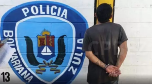 Lo detienen por agredir física y psicológicamente a su pareja