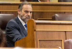 Los abogados de Ábalos renuncian a defenderle antes de que el Supremo decida si le mantiene en prisión provisional | europapress.es