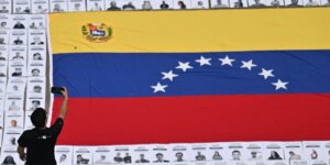 Los grupos de derechos humanos exigen al régimen venezolano que acelere la liberación de todos los presos políticos