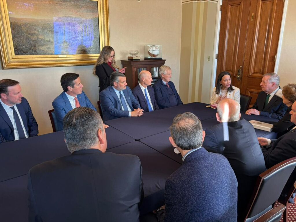 Machado desde el Capitolio destaca potencial de Venezuela como "aliado fuerte" de EEUU