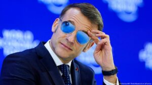 «Top Gun» de Macron eleva acciones de fabricante de gafas