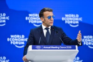 Macron anuncia la intercepción de un petrolero de la flota fantasma rusa: «No toleraremos violaciones» | europapress.es
