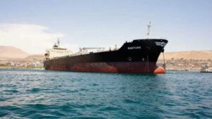 Más buques petroleros retrasan operaciones en medio de tensiones con Washington