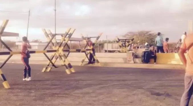 Medios colombianos reportan que frontera con Venezuela por Paraguachón está cerrada
