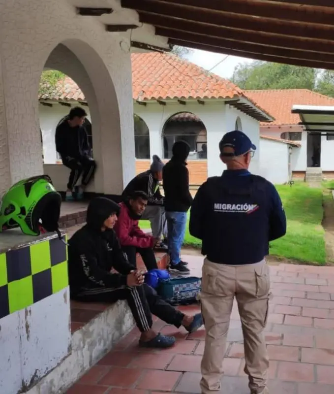 Migración Colombia deporta a cinco venezolanos por «riesgos a la seguridad y convivencia»