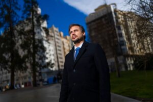 Miguel Ángel Martínez Meucci, politólogo venezolano: «Una transición sin el pueblo no es factible» | elmundo.es