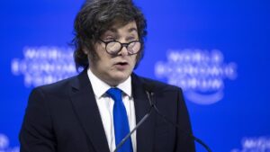 Milei vuelve al foro de Davos tras dos polémicas intervenciones anteriores | elperiodico.com