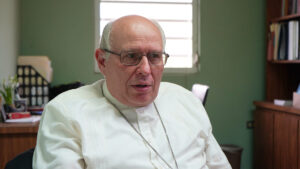 Monseñor Biord: ¿Con Dios o con el Diablo?