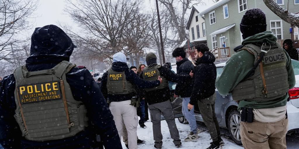 Muere un nicaragüense bajo custodia de los agentes de inmigración de EE.UU. tras ser detenido en Minnesota