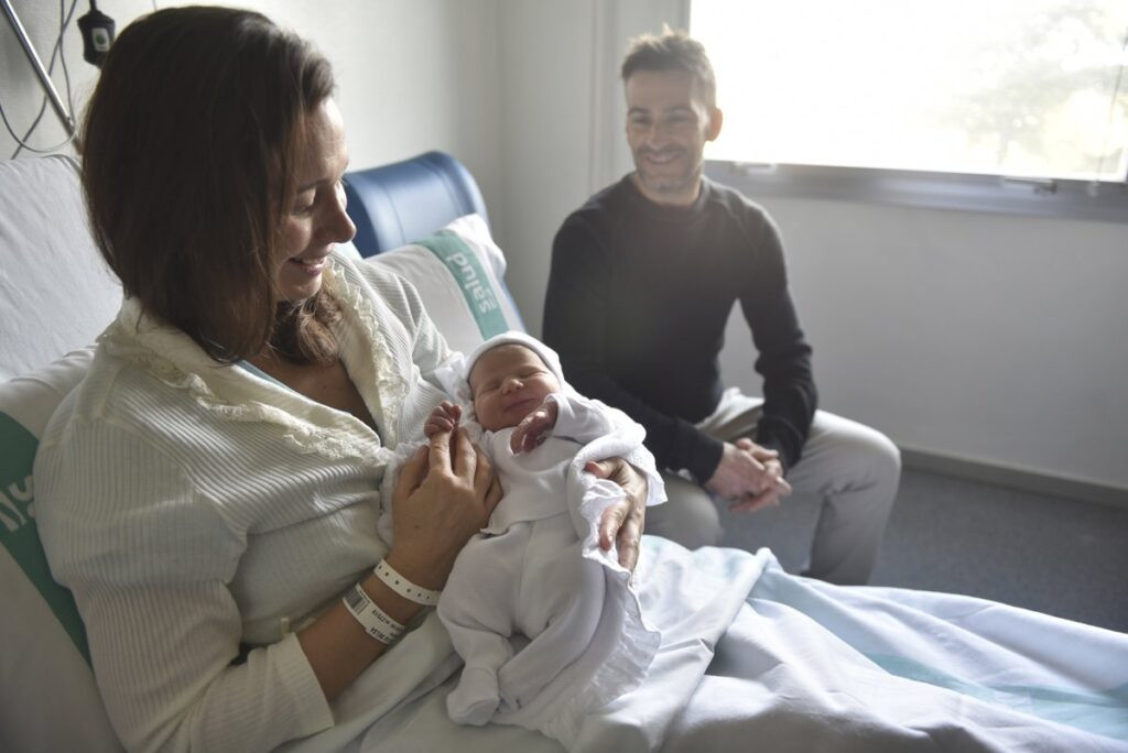 Nace en el Hospital de Barbastro (Huesca) la primera española de 2026 unos segundos después de las 00.00 horas