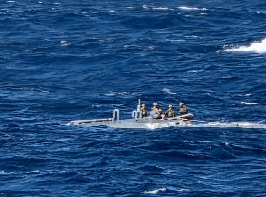 Narcosubmarino procedente de América Latina e interceptado cerca de Portugal transportaba más de 9 toneladas de cocaína - AlbertoNews